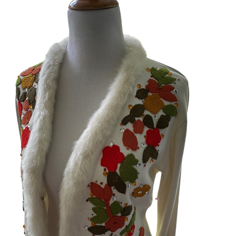 Fall Leaf Embellished Cardigan Jacket Faux Fur‎ Trim Appliqué Beaded Ivory M-L - Picture 3 of 16